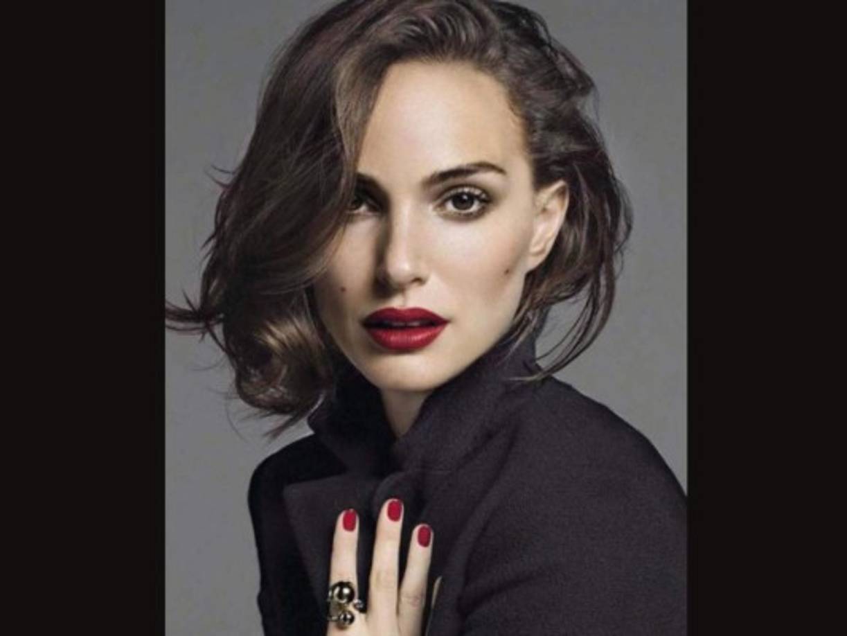 La ganadora del Oscar, Natalie Portman, estudió nada más y nada menos que en la prestigiosa Universidad de Harvard. Obtuvo su título en Psicología.