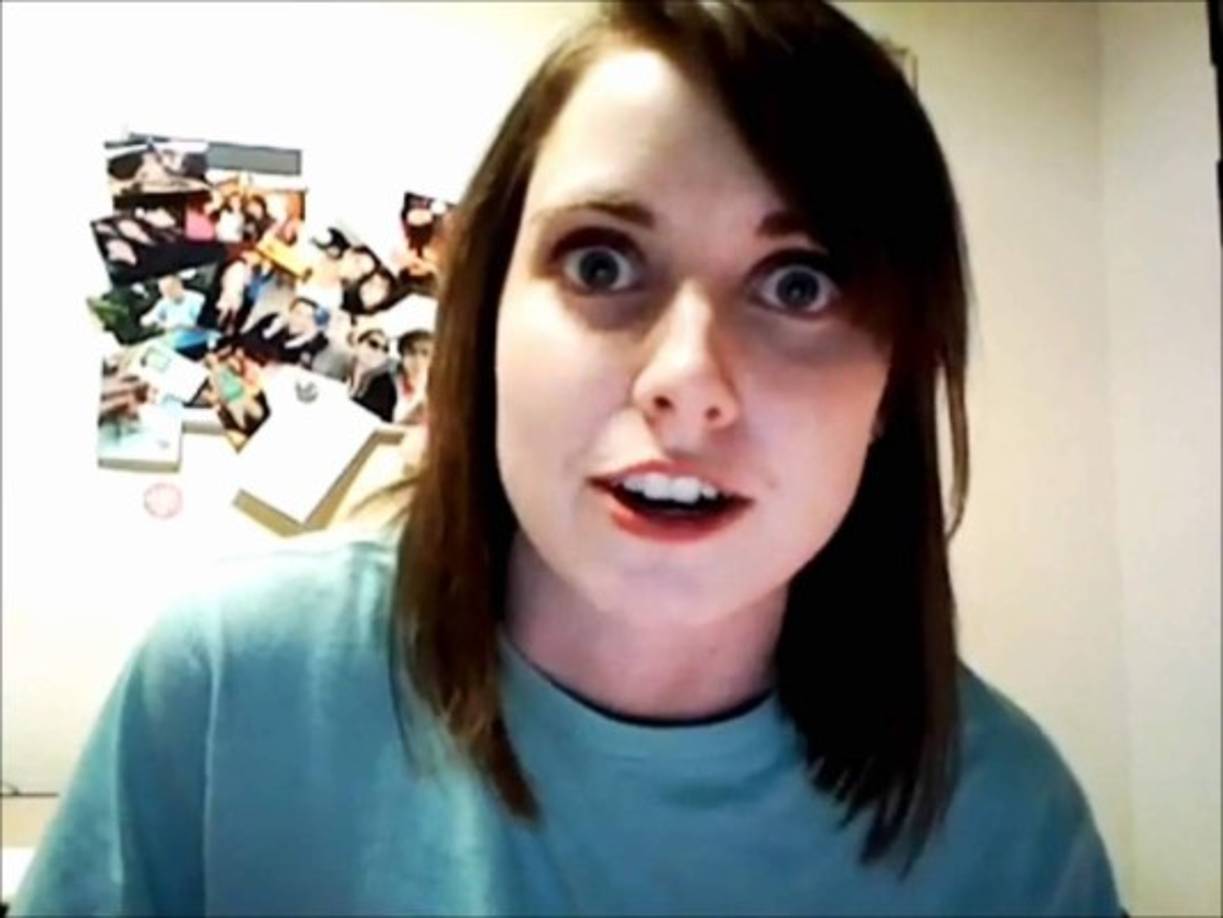 Laina Walker (La novia loca)<br/><br/>El meme de Laina Walker como la novia psicopata surge después de subir un video parodiando una canción de Justin Bieber.