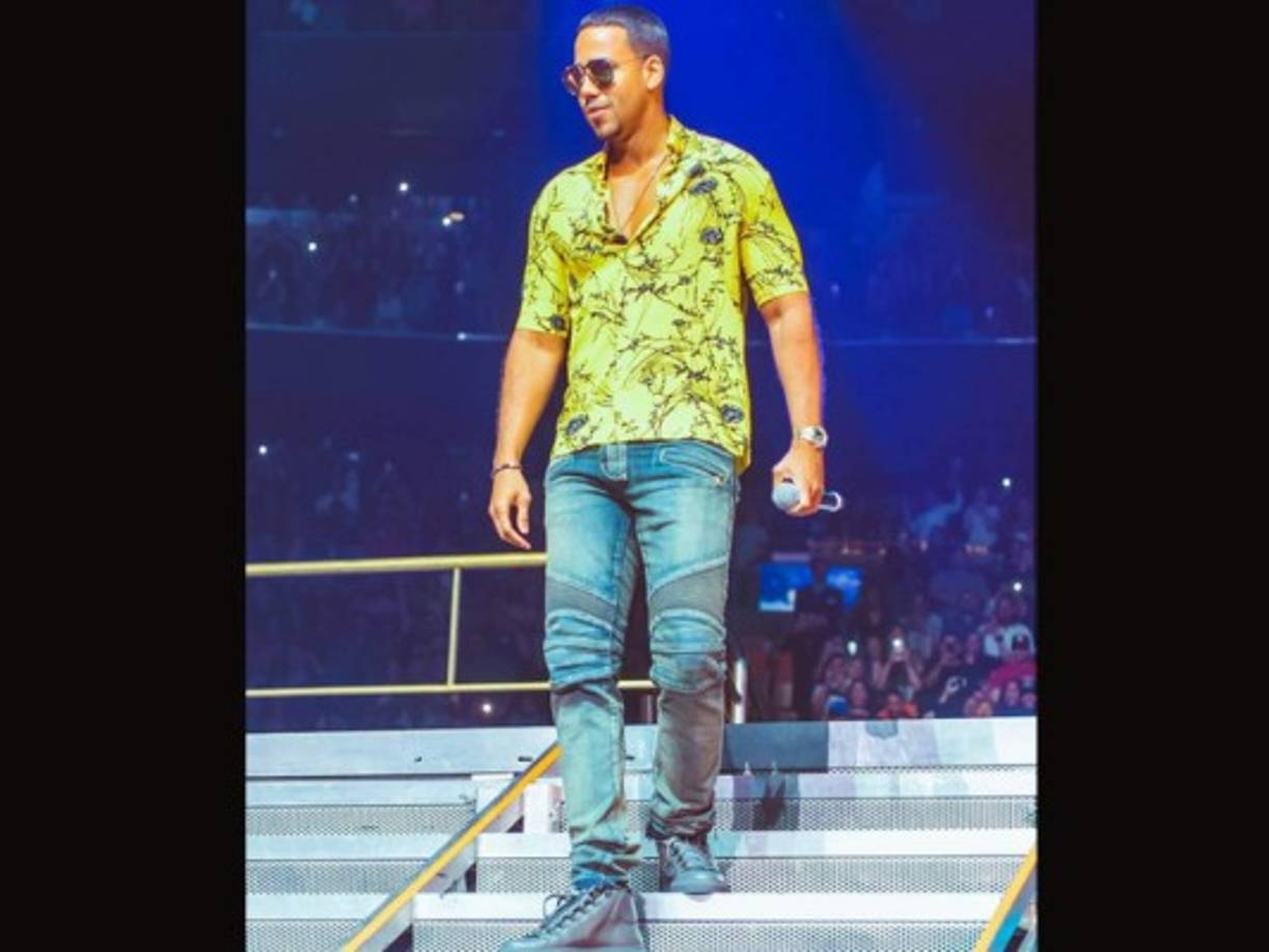 'Entre toda la gente los de seguridad me vienen a buscar a mí, yo estaba como en la fila 28, me preguntaron si quería subir a participar del tema 'Propuesta indecente', y yo dije que sí', explicó la modelo.