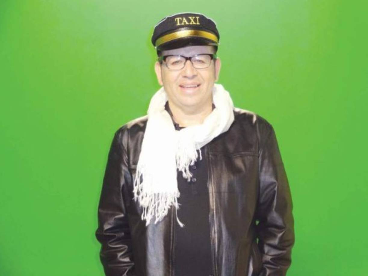 Miguel Caballero Leiva<br/><br/>Leiva es considerado uno de los periodistas de farándula más destacados del país, su iniciativa 'Premios Extra' reconoce a lo mejor del talento hondureño. Él nunca ha ocultado su preferencia sexual. <br/>