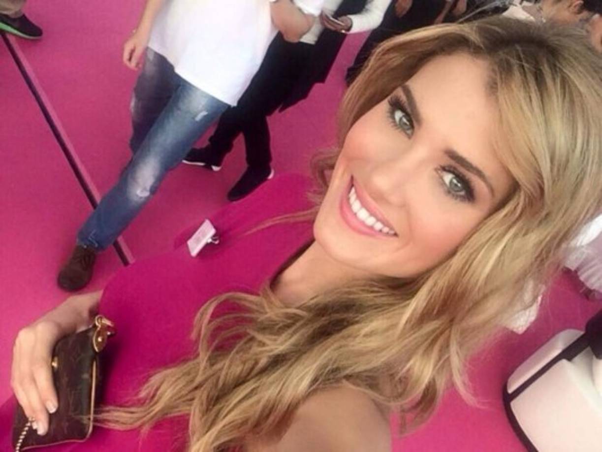 Mireia Lalaguna, en uno de los divertidos selfies que ha compartido durante su estancia en China a través de sus redes sociales.