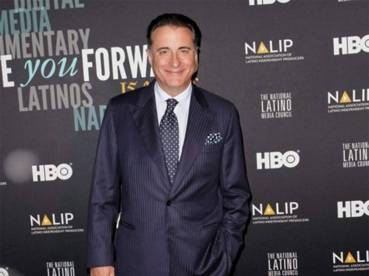 #10 Andy Garcia. Nacido en Cuba, Andy Garcia es uno de los pocos actores hispanos que ha roto estereotipos y se ha convertido en uno de los hombres más memorables de Hollywood por sus actuaciones protagónicas.
