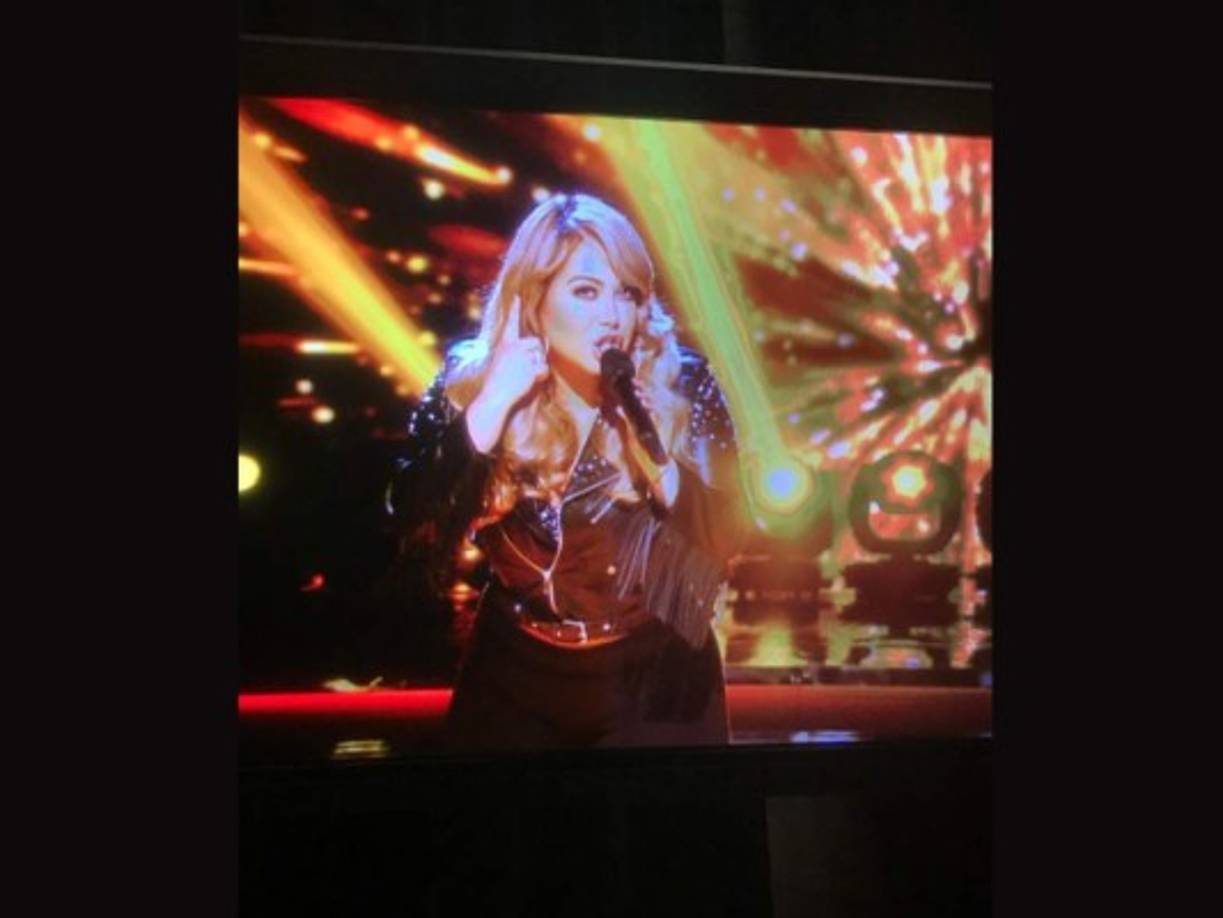 En una entrevista Chiquis comentó que no le importan los comentarios de la gente, esos que dicen que no sabe cantar o que se ve gorda.