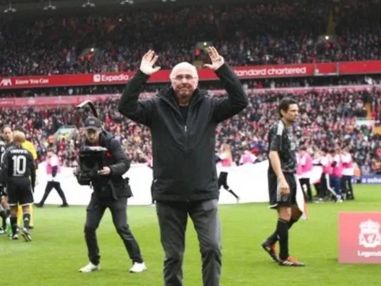 “Tuve una buena vida. Todos tenemos miedo del día en que muramos, pero la vida también tiene que ver con la muerte. Hay que aprender a aceptarla”, dijo. Agradeció a todos por lo que calificó como una experiencia fantástica y pidió que, en lugar de lamentar su partida, sonrían recordándolo como un hombre positivo”, fueron sus últimas palabras.