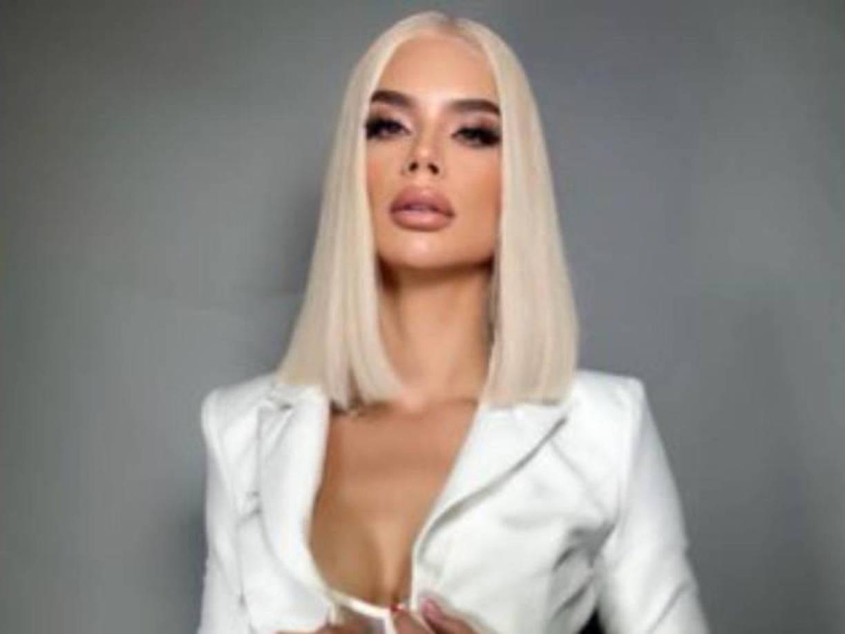 El acta médica y dictamen de necropsia refieren que la mujer presentó tres lesiones y que su muerte fue producida “por agente vulnerante contuso, particularmente por proyectil disparado por arma de fuego penetrante en la región del tórax y lacerante en pulmón derecho”.