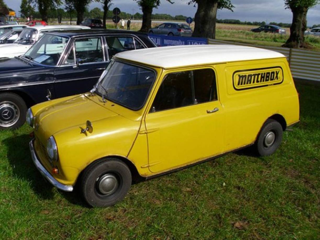 MINIVAN MINI COOPER.<br/>Nunca tan bien puesto un nombre. ¿Qué clase de camioneta va a producir la marca Mini si no es una 'minivan'? Hay que hacer honor al nombre.