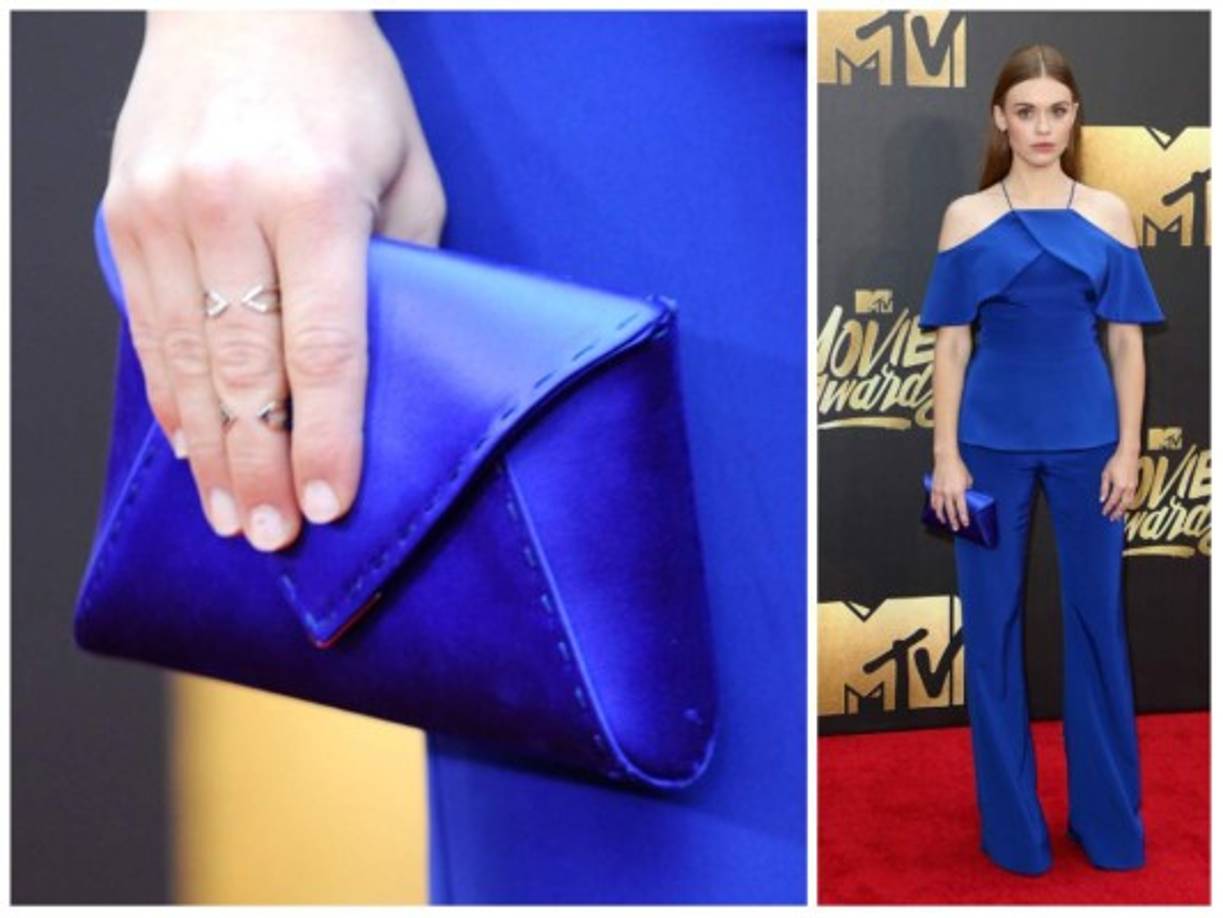 La actriz Hollan Droden en un Christian Siriano azul.