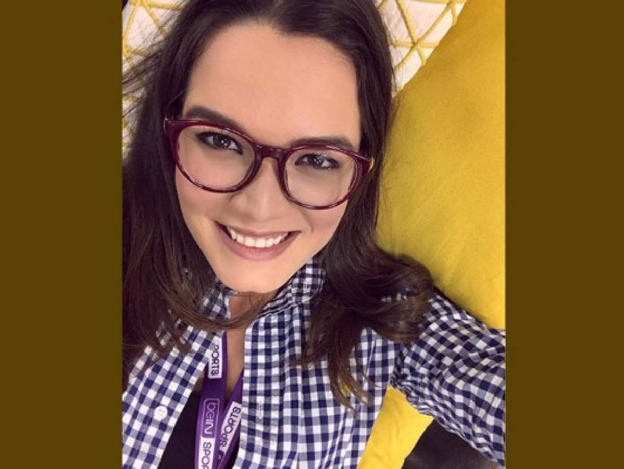 Sin embargo, las fotos que compartió con su pareja provocaron tremenda controversia entre sus fanáticos.