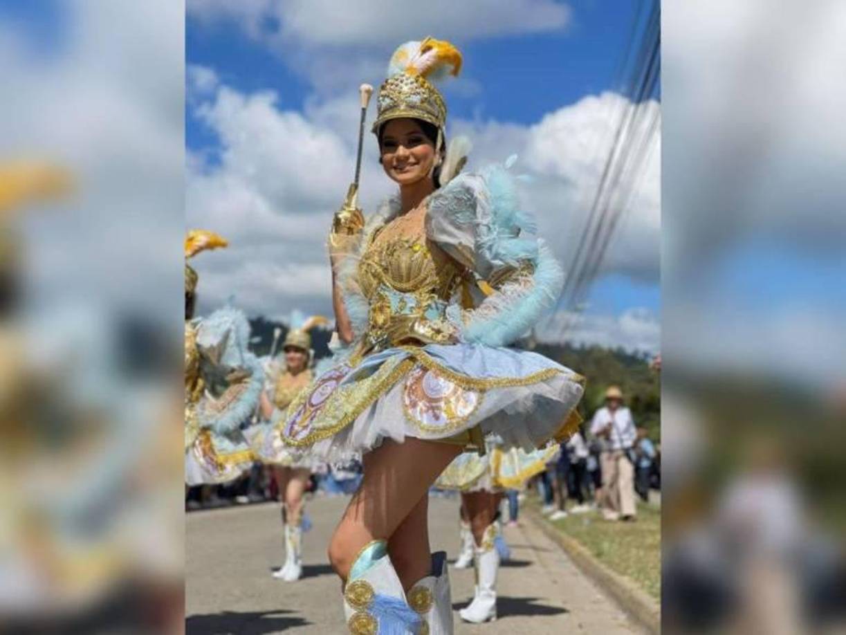 Este fue el traje diseño de Carlota Molina Lovo que utilizaron el 15 de septiembre de 2023.