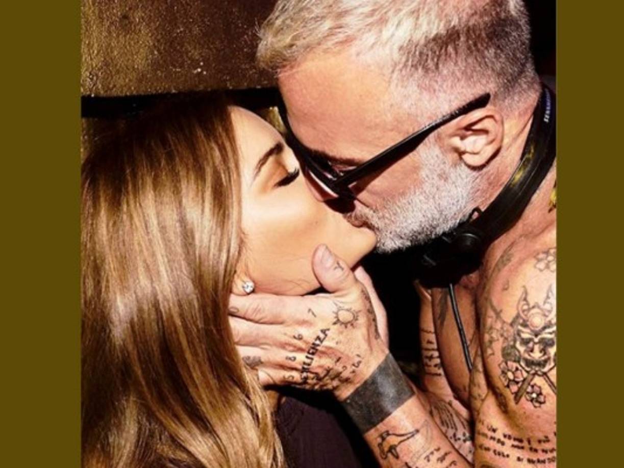 Con esta foto la modelo felicitó al millonario por sus 50 años.<br/><br/>'Feliz cumpleaños mi amor', escribió Ariadna Gutiérrez en su Instagram.