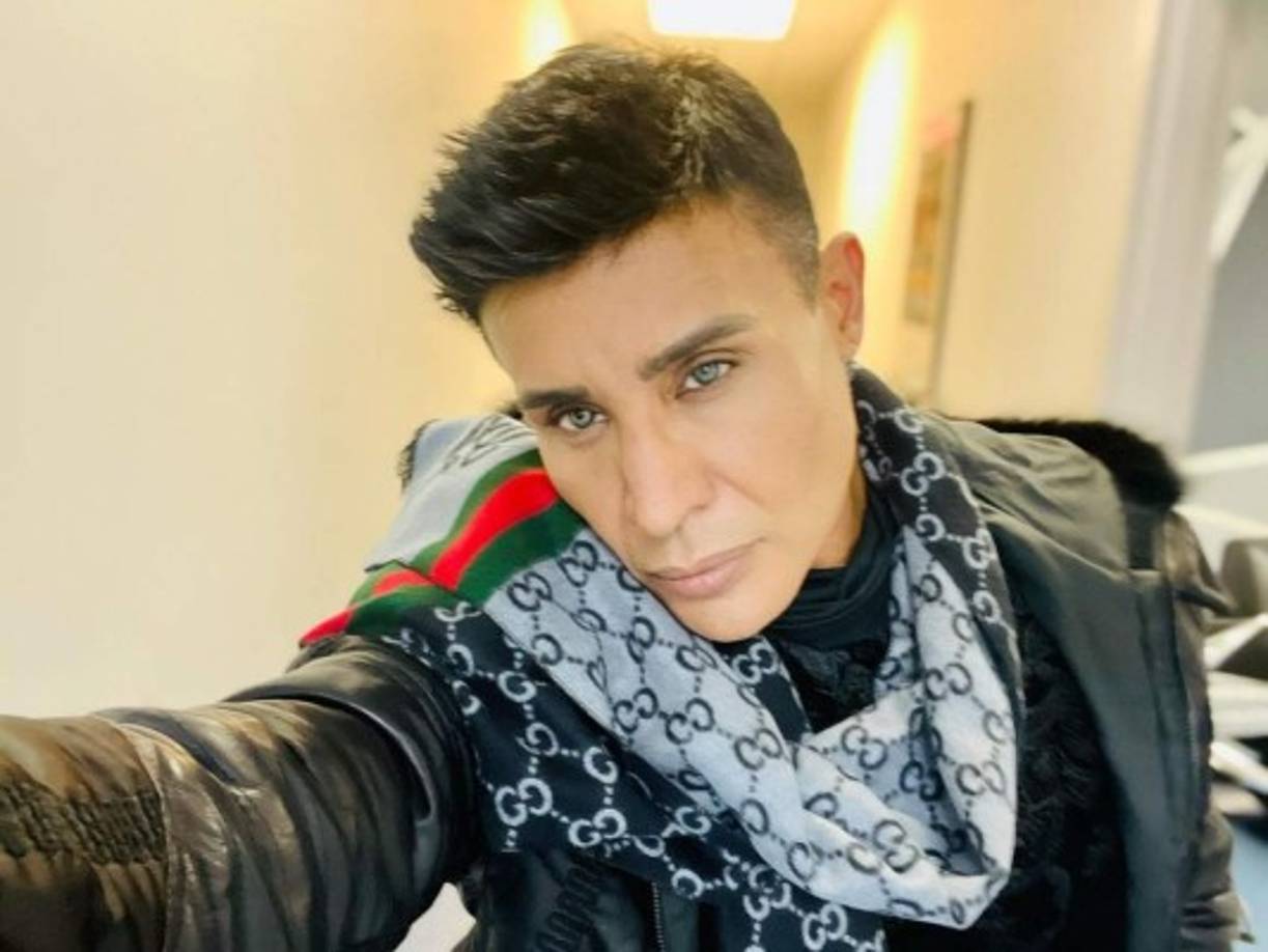 El intérprete de canciones como 'Mujer' o 'Si me pudieras querer' confesó en un comunicado que la pandemia le hizo 'reflexionar'.