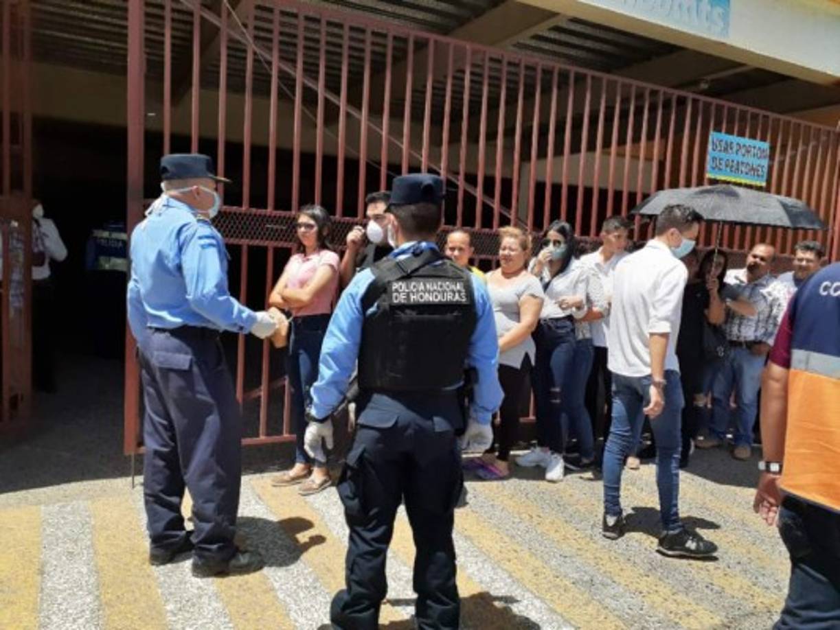 A los ciudadanos que transitaron por las calles de Comayagüa se les cuestionó acerca del motivo.
