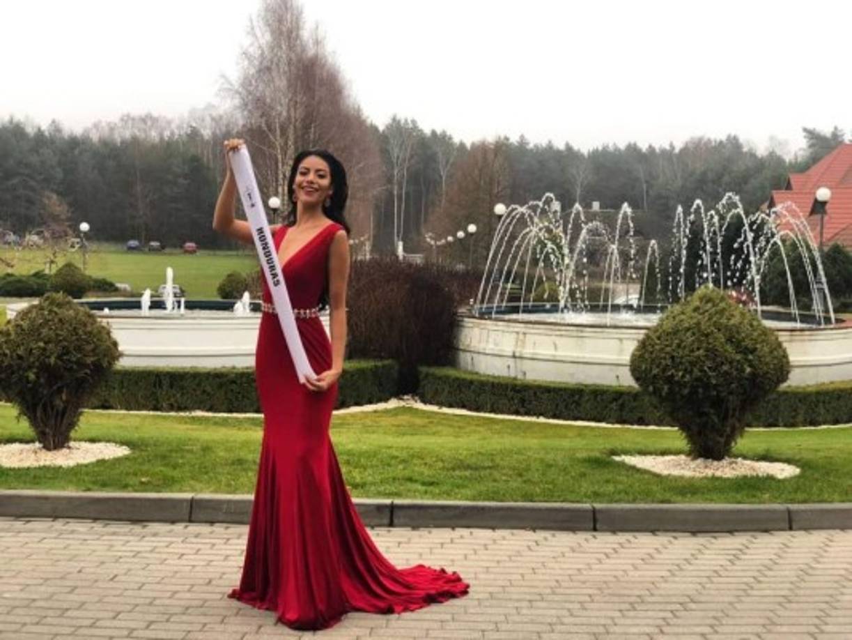 Nicole Ponce llegó a Varsovia, Polonia, a mediados de noviembre para prepararse para el certamen que se celebrará este 06 de diciembre en el país europeo.<br/>