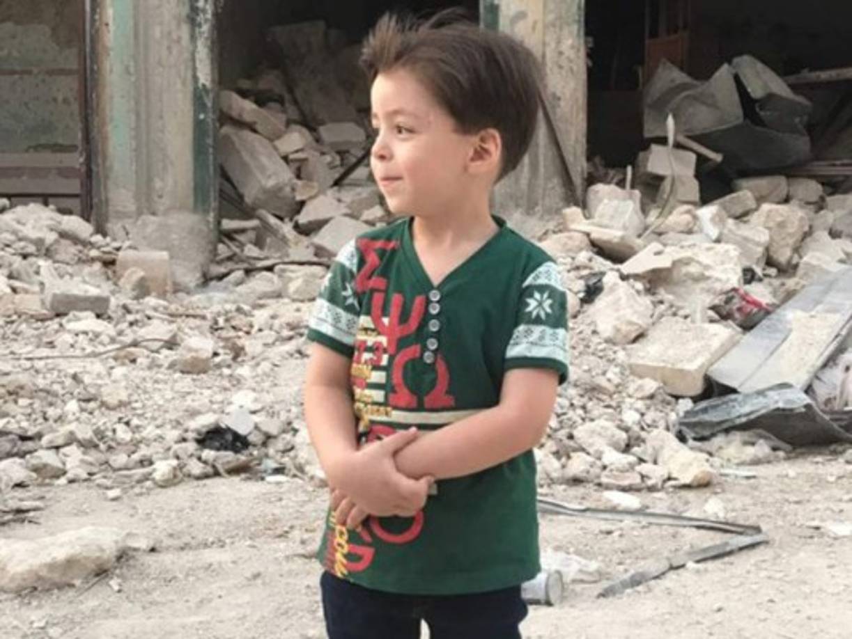 En junio de 2017, el padre del pequeño criticó a los grupos rebeldes y a los cascos blancos por explotar las imágenes de su familia para incitar a la comunidad internacional a exigir un cambio de gobierno en Siria.