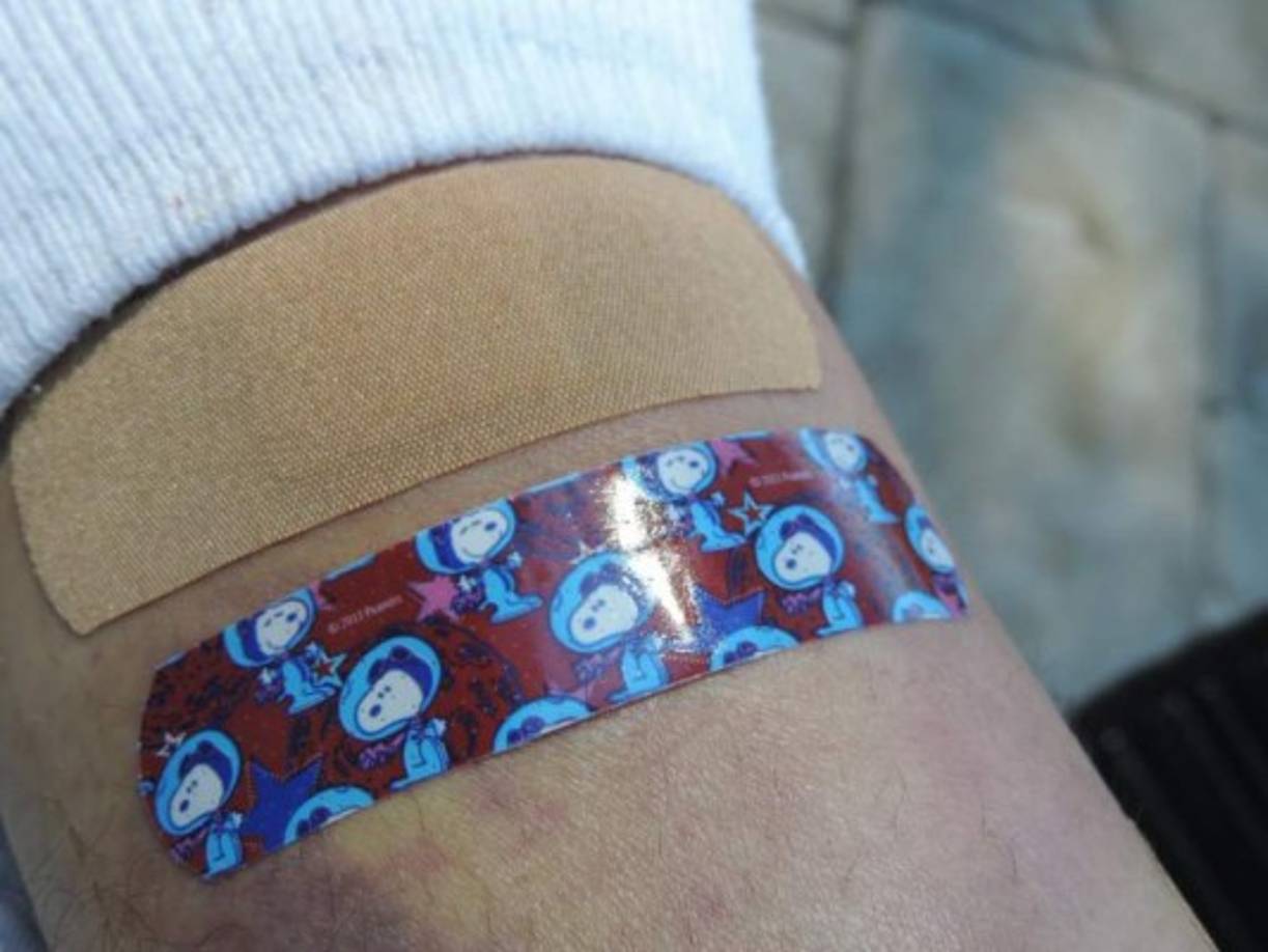 Curar cortes pequeños<br/>Vicks es un poderoso antiséptico, por ello la sola aplicación en cortes o astillas, ayudará a disminuir el riesgo de infección.