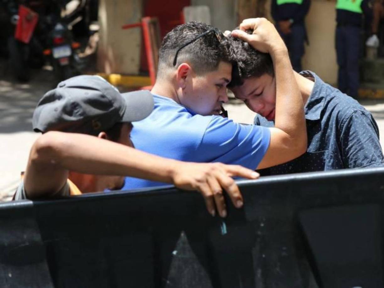 Sin embargo, debido a la gravedad de sus heridas, Zelaya falleció poco después, según confirmaron las autoridades.