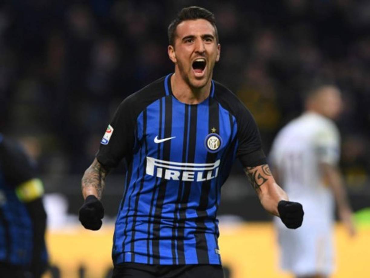 El jugador del Inter de Milán, Matías Vecino, ha sido ofrecido al Tottenham durante este mercado de fichajes. El equipo que dirige Jose Mourinho tiene la posibilidad de fichar al futbolista uruguayo por unos 20 millones de euros, según informa el Daily Star.