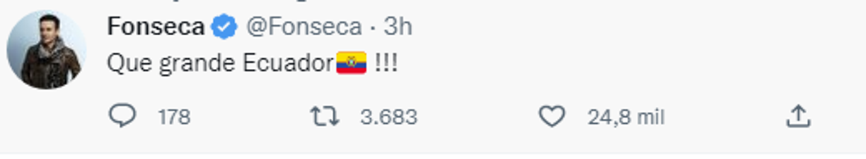 Asimismo, el cantautor colombiano Fonseca apoyó a la Tricolor en el partido de inauguración ante Qatar,