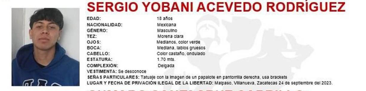 “Traía unos coágulos en la cabeza, a lo mejor lo operan, tenía en sus brazos cortadas también. Se me conoce, pero no tiene noción del tiempo ahorita, a lo mejor es por los golpes, yo no sé. Dijo que él no anda en cosas malas, dijo ‘yo no he hecho nada malo’; le dije ‘yo lo sé, hijo, yo sé’”, dijo la madre del joven en una entrevista para Milenio.