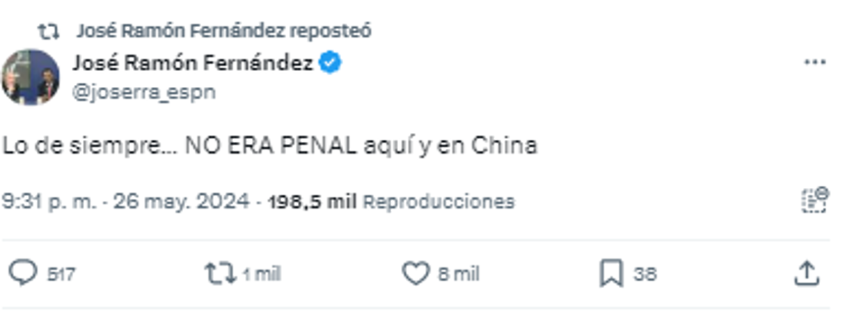 “Lo de siempre... NO ERA PENAL aquí y en China”, sobre la polémica jugada que definió el título.