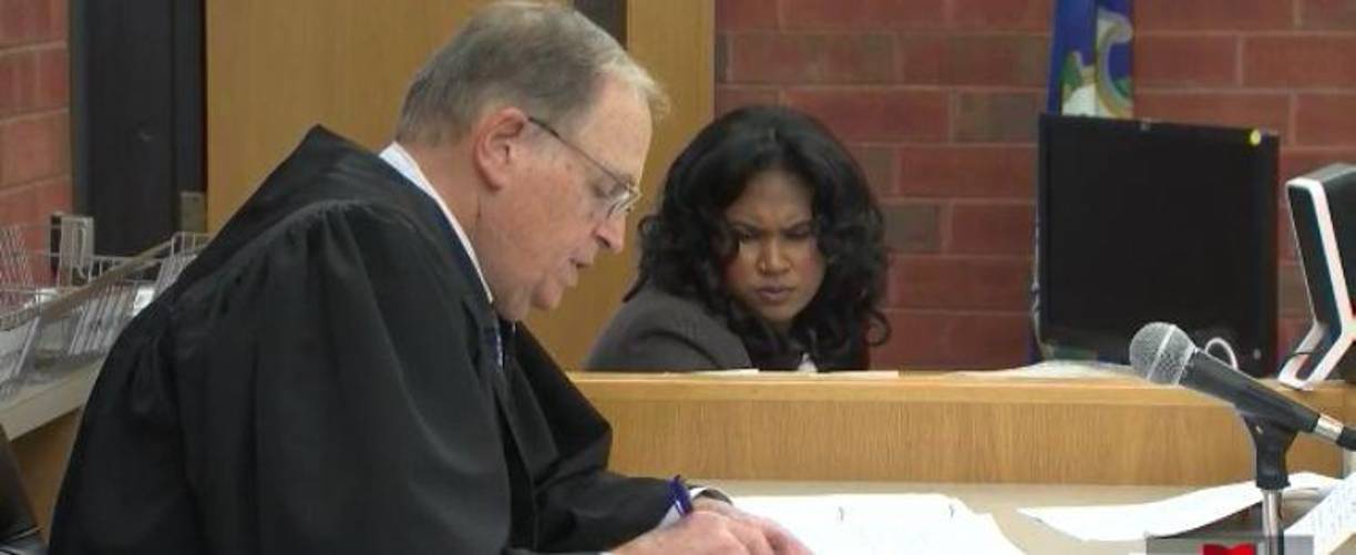 El primero está acusado de interferir en la investigación y alterar evidencia.