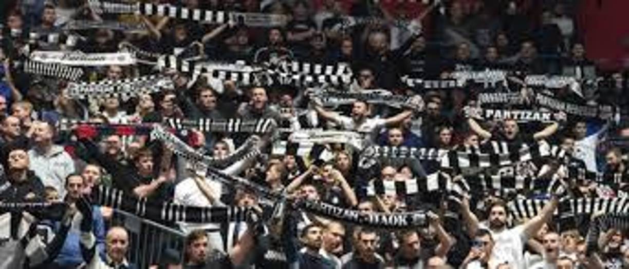 La afición del Partizán de Belgrado es sumamente apasionada.