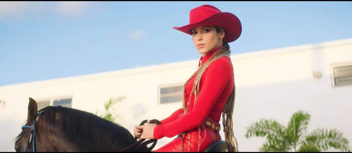 Jenny afirmó que no busca fama a través de estas declaraciones, como algunas personas han sugerido. “No tengo resentimiento”, declaró, aunque bromeó sobre si Shakira le dedicaría una canción, refiriéndose a sus recientes temas musicales que colombiana ha dedicado a las personas que la rodean. 