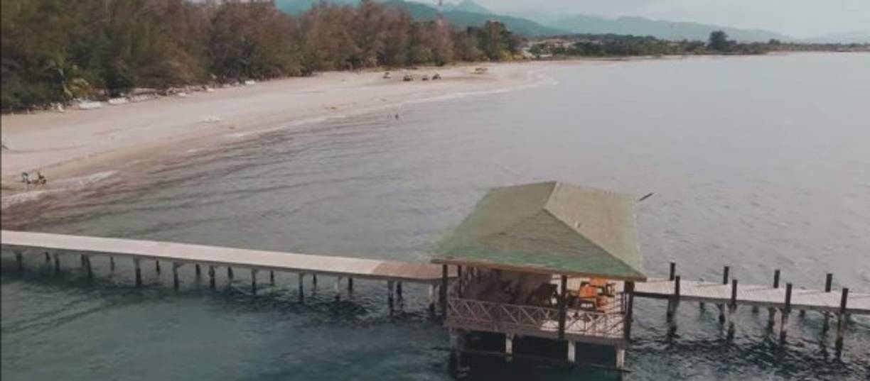 Las bellas playas de Tela, Atlántida fueron seleccionadas para la grabación del remix de 'Te ves buena', el tema en el que Maynor Mc hizo realidad su unión con distintos talentos locales.