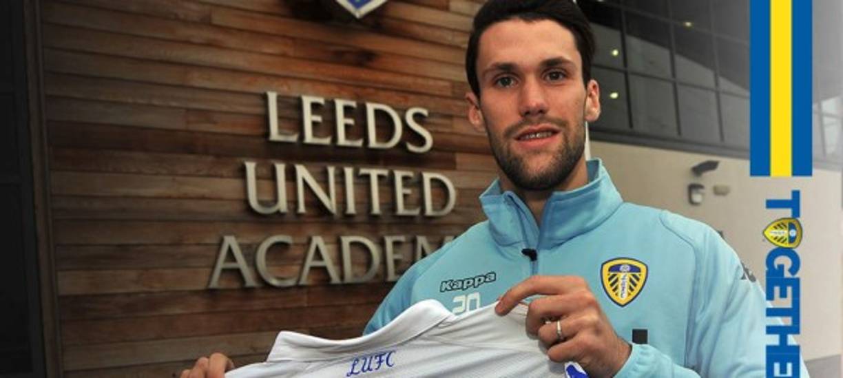 El Leeds United ha oficializado este martes la cesión con opción de compra a final de temporada del español Alfonso Pedraza, procedente del Villarreal.