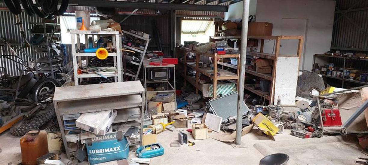 Tras el primer fuerte temblor, se registraron al menos otras dos réplicas ayer de 5,5 y 5,4, según el Servicio Geológico de EE.UU. El Centro de Alertas de Tsunamis del Pacífico, con sede en Honolulu, activó la alerta de tsunami inicialmente y la suspendió después.