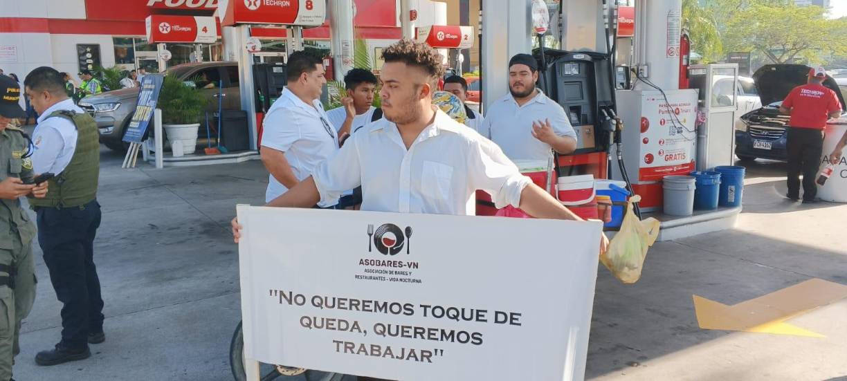 Plantean a las autoridades implementar una estrategia sectorizada de toque de queda para no afectar la economía de la ciudad. 