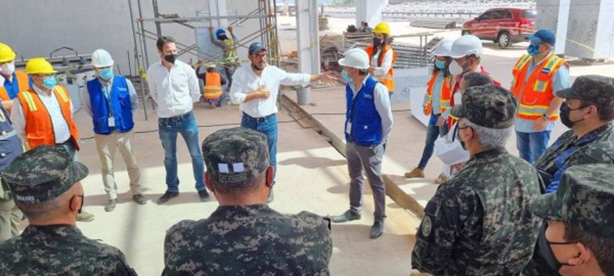 Representantes ministeriales de Honduras acudieron este martes a Palmerola, instalado en la central región hondureña del valle de Comayagua.