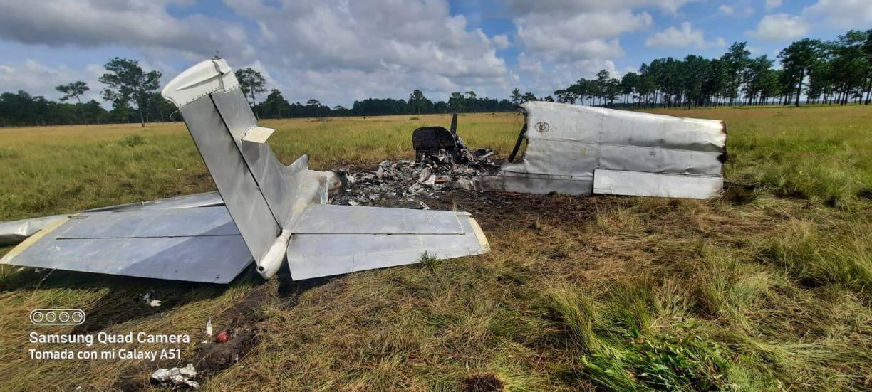 Además de coordinar el aterrizaje de avioneta, El Pollo se reunió con vendedores de las aeronaves para verificar que tuvieran los compartimientos, así como la capacidad para volar a larga distancia como Venezuela para recoger la cocaína, además de negociar con los narcotraficantes el precio del alcaloide.