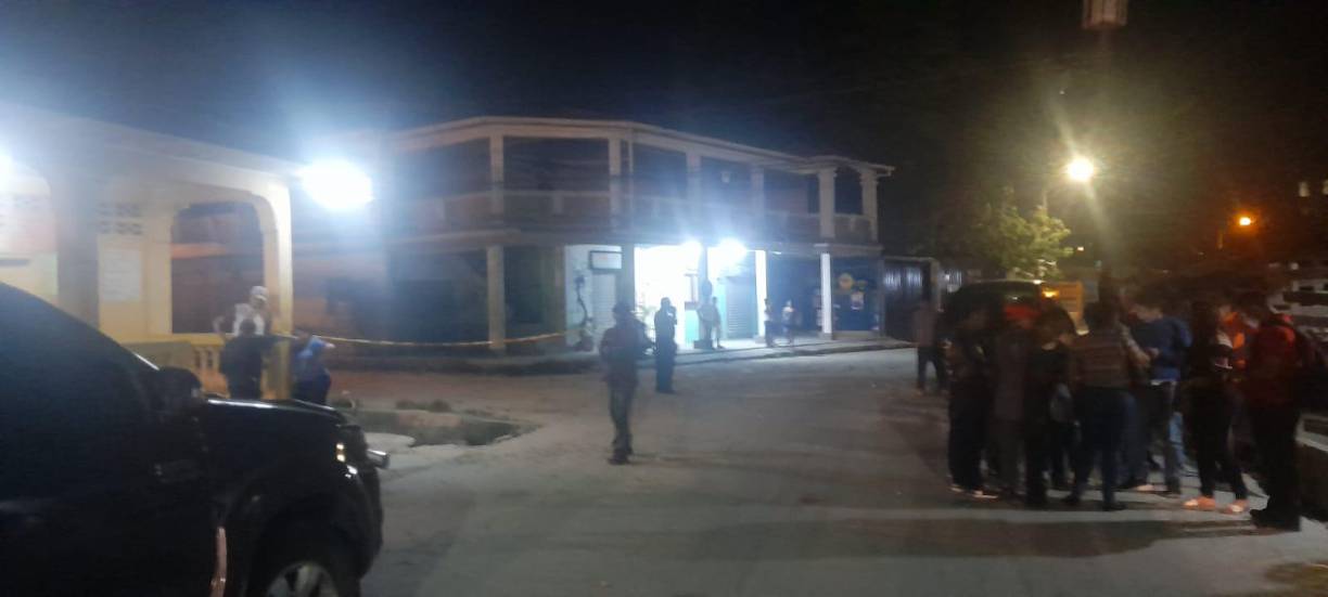 La presidenta de Honduras, Xiomara Castro, se ha pronunciado en redes sociales sobre estos lamentables sucesos. En un tuit, Castro expresó su preocupación y anunció medidas para tratar de brindar seguridad a los ciudadanos afectados por la violencia desatada en el valle de Sula. 