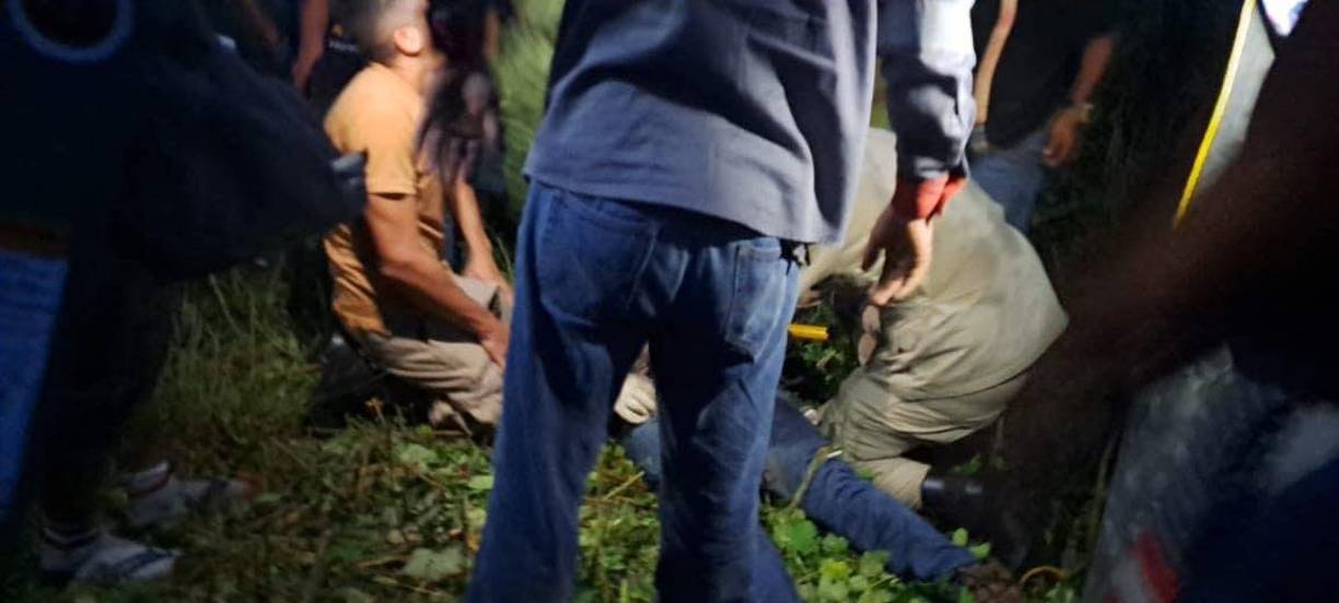 Los paramédicos de la estacion de Bomberos lograron darle primeros auxilios.