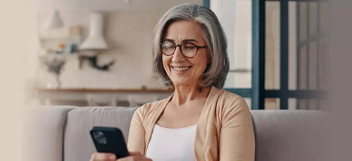 “La aplicación pretende dar apoyo a todas las mujeres acerca de síntomas, etapas o tratamientos”, explica Talia Leibovitz, líder del proyecto que ha hecho posible la aplicación. “Con un enfoque integral, buscamos que <b>las mujeres tengan acceso a toda la información necesaria</b>, un espacio para compartir dudas y experiencias, herramientas para controlar y monitorizar síntomas, y un análisis de la evolución y progresión de la menopausia, para poder buscar soluciones adaptadas a las necesidades de cada una. La personalización es un aspecto clave de nuestra propuesta”.