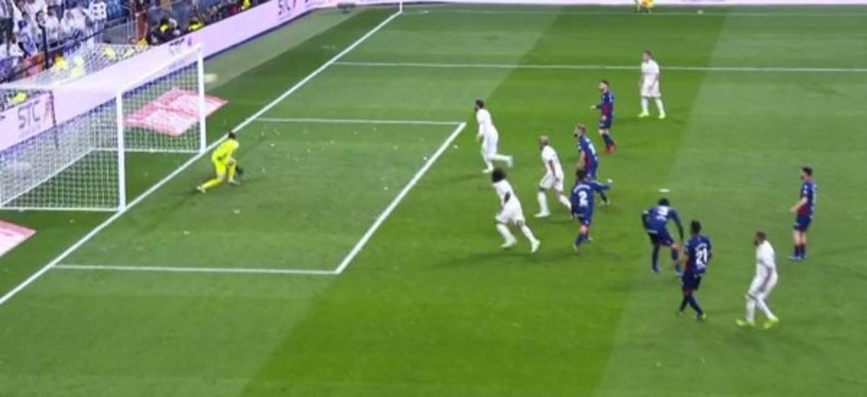 Y cuando parecía que se daba el empate, llegó el gol de la victoria del Real Madrid en los pies de Benzema al minuto 89. Fue un golazo del francés.