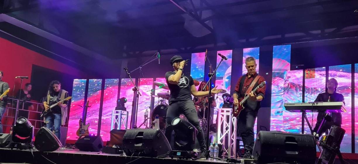 GRAVEDAD CEROFecha: 30 de diciembre<br />Lugar: Entre Brasa &amp; Grasa, situado en la 9 calle, 8 avenida de barrio Suyapa en Puerto Cortés.<br />Hora: 9:00 pm <br />Reservaciones: 8861-7767