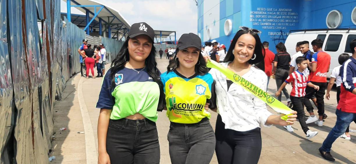 Tres olanchanas que posaron para el lente de Diario LA PRENSA.