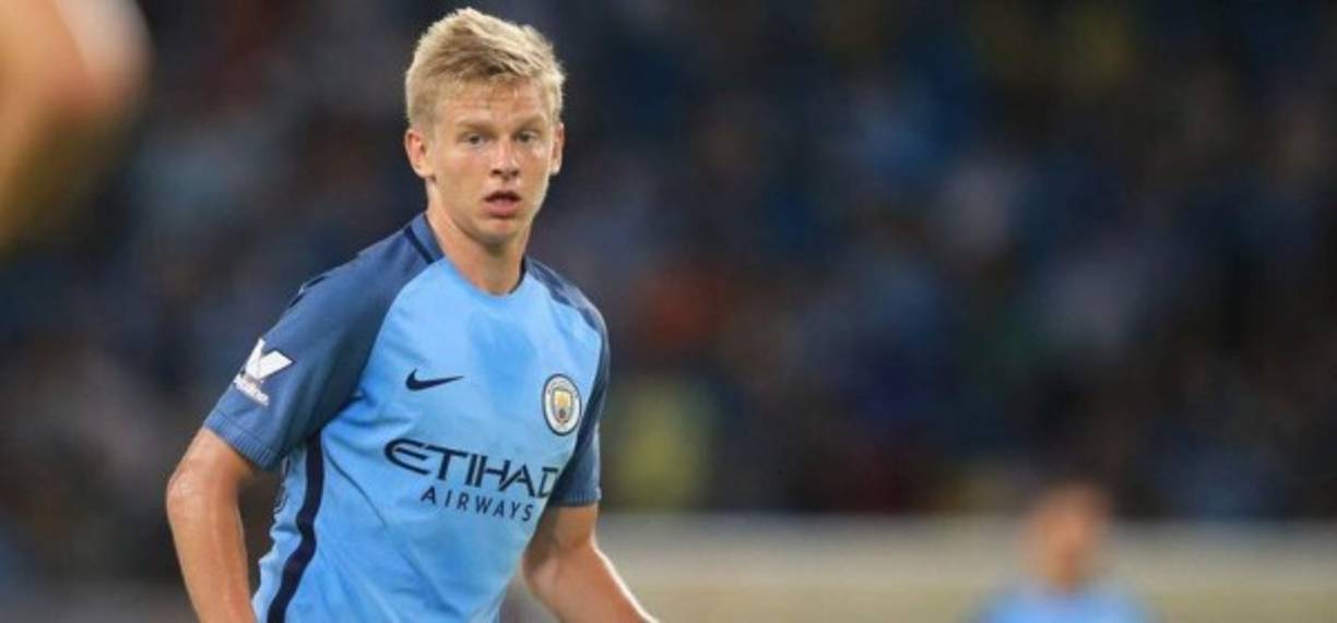 El Manchester City de Pep Guardiola ha llegado a un acuerdo para traspasar, a modo de préstamo, al mediocentro ofensivo de 19 años Oleksandr Zinchenko. El internacional Ucraniano militará en el PSV holandés por una temporada, donde intentará disfrutar de los minutos que no goza en el Etihad Staduim.