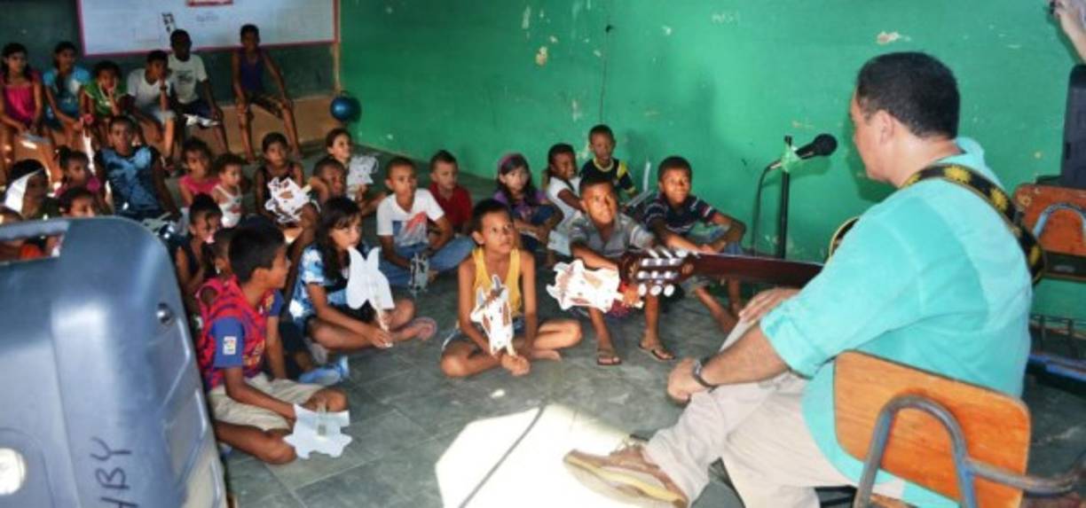 Guillermo Anderson compartía mucho con los niños.