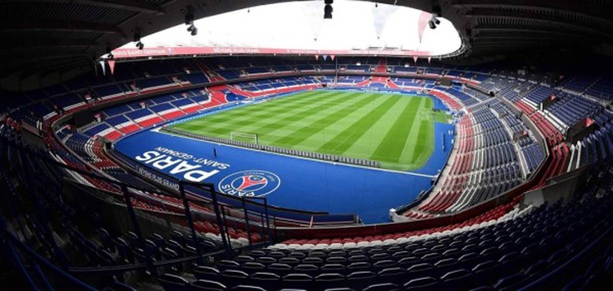 El multimillonario presidente del Paris Saint Germain amenazó desde hace unos años atrás al Barcelona con pagar la cláusula de rescisión de Lionel Messi. Hoy el rumor crece más y no se descarta que vayan por el argentino.