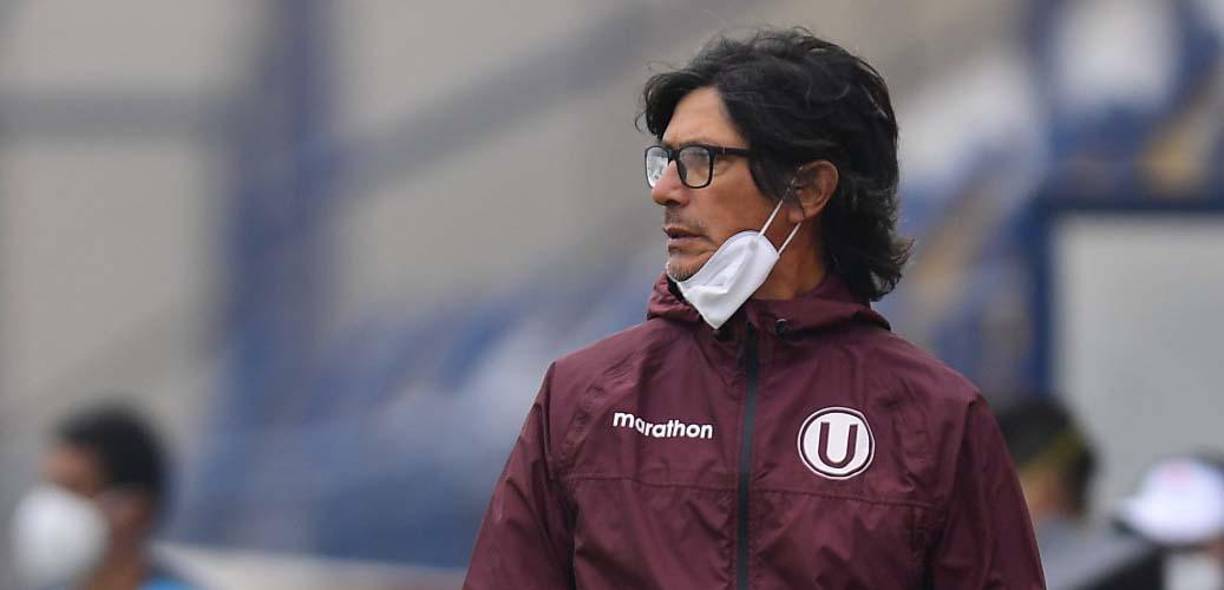 Ángel Comizzo: Entrenador argentino que también es fuerte candidato para llegar al banquillo del Olimpia. Es un estratega que gusta mucho en la directiva del equipo albo.