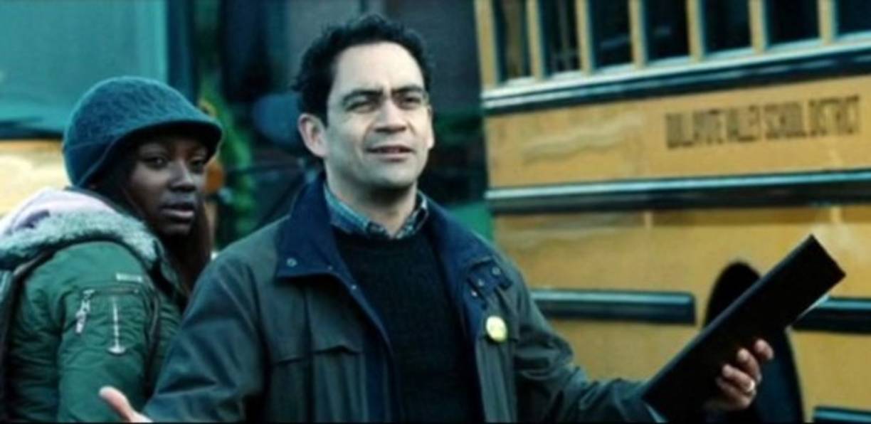 7. Actor versátil. Aunque sus actuaciones se han visto en las pantallas, cabe mencionar que José Zúñiga también destacó como actor de voz. En 2009 narró un documental llamado Rogers and Clarke: The History of the Pacific Crest Trail.