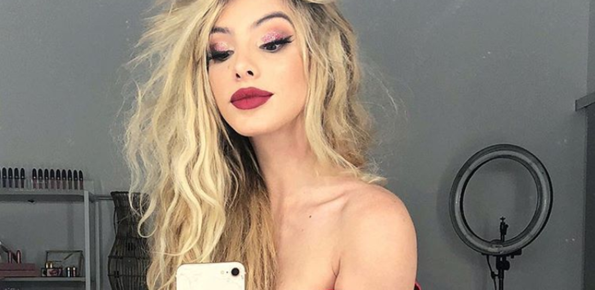 Está casada con el cantante y rapero puertorriqueño Jean Carlos Santiago Pérez, conocido por su nombre artístico Guaynaa.