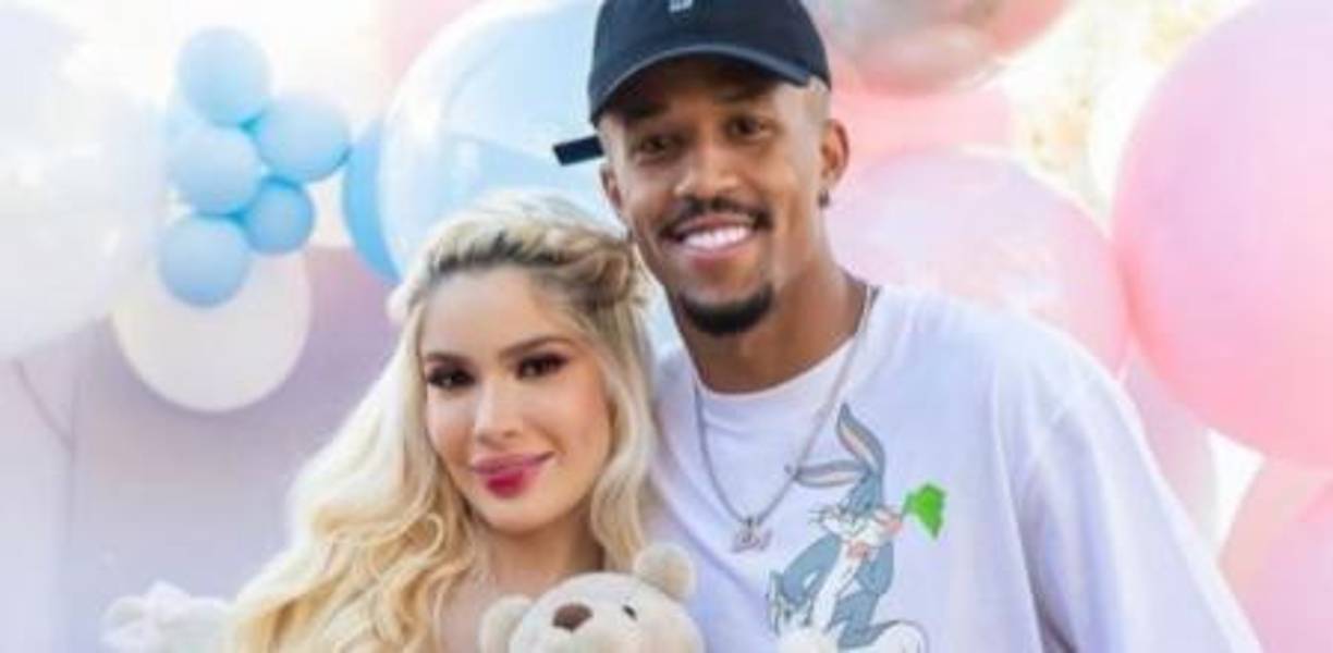 Karoline ha sido la pareja sentimental del defensor brasileño Eder Militao del Real Madrid. Se convertirán en padres en los próximos días, pero increíblemente han decidido separarse.