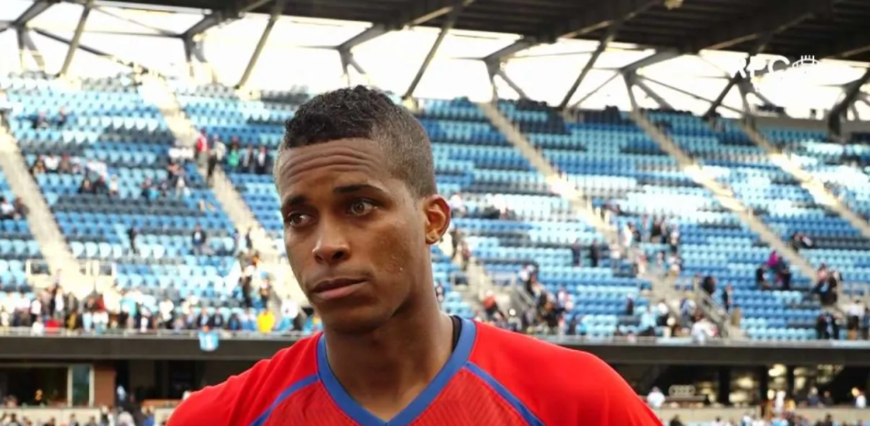 El jugador de la liga profesional de la primera división de Panamá y seleccionado nacional, fue asesinado este domingo en un tiroteo registrado en una calle de la provincia de Colón (caribe), dijeron medios locales.