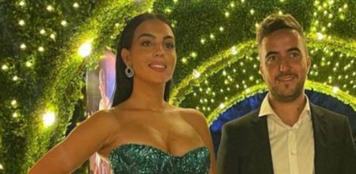 Georgina y Beret cantaron juntos en el 2021 . La novia de Cristiano Ronaldo fue la que buscó al cantante.