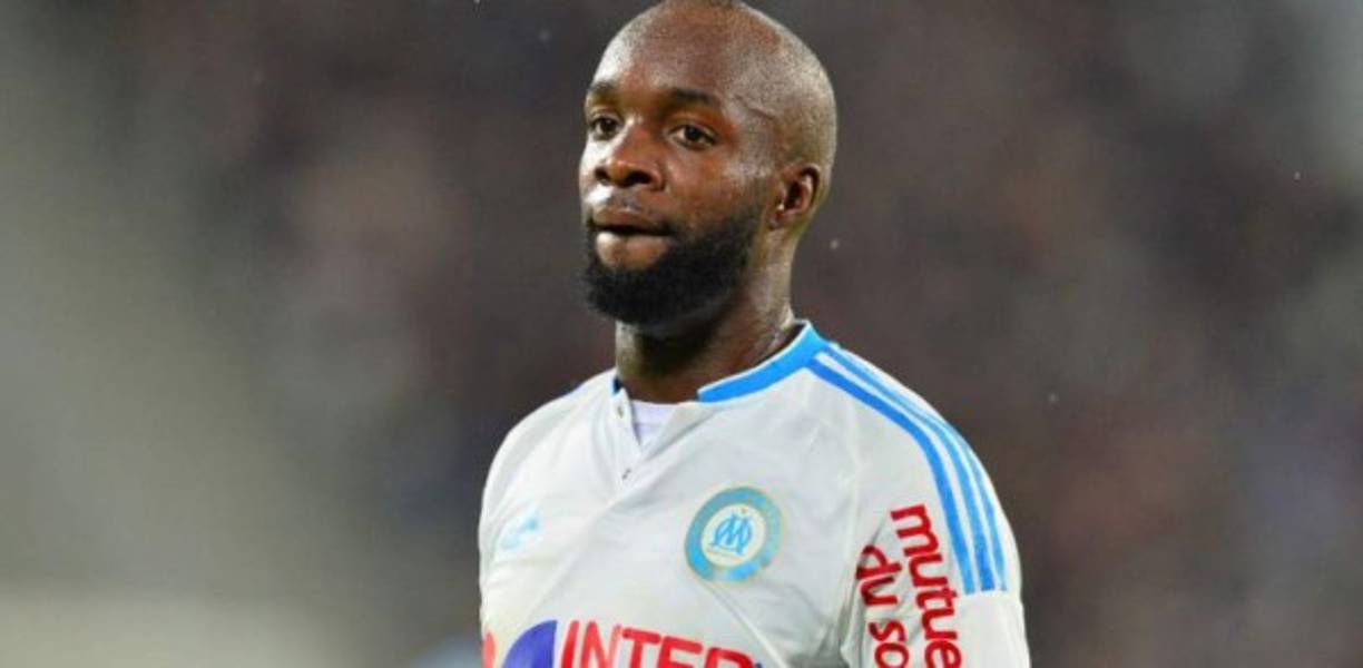Según Le parisien, Manchester United y Paris Saint-Germain están dispuestos a pelear por Lassana Diarra.