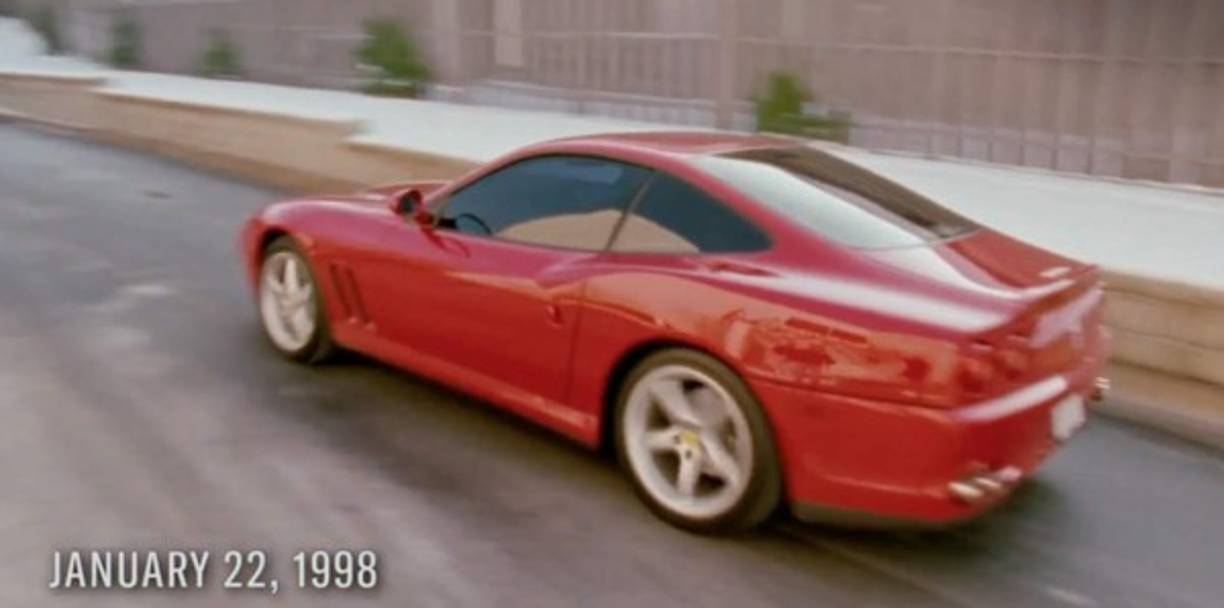 Ferrari 550 Maranello: Se hicieron 448 unidades para la venta y Michael Jordan compró una de ellas por 250.000 euros.